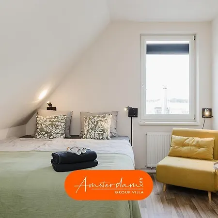 Villa Amsterdam Group 20 Beds 4 - 5 Bedrooms *