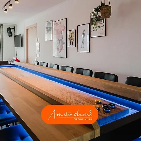 Villa Amsterdam Group 20 Beds 4 - 5 Bedrooms Zwanenburg