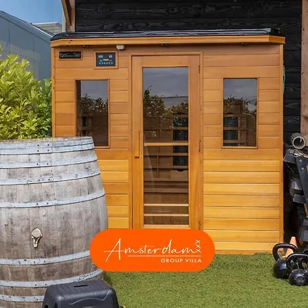 Villa Amsterdam Group 20 Beds 4 - 5 Bedrooms Zwanenburg