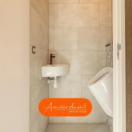 Villa Amsterdam Group 20 Beds 4 - 5 Bedrooms