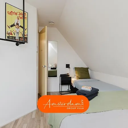 Villa Amsterdam Group 20 Beds 4 - 5 Bedrooms Zwanenburg