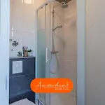 Amsterdam Group 20 Beds 4 - 5 Bedrooms * Zwanenburg