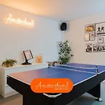 Amsterdam Group 20 Beds 4 - 5 Bedrooms Zwanenburg