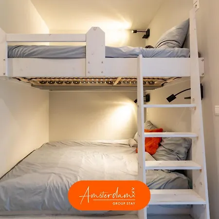 Amsterdam Group - 26 Beds - Jacuzzi & Sauna 别墅