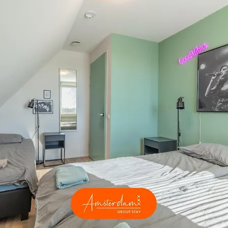 Amsterdam Group - 26 Beds - Jacuzzi & Sauna 别墅